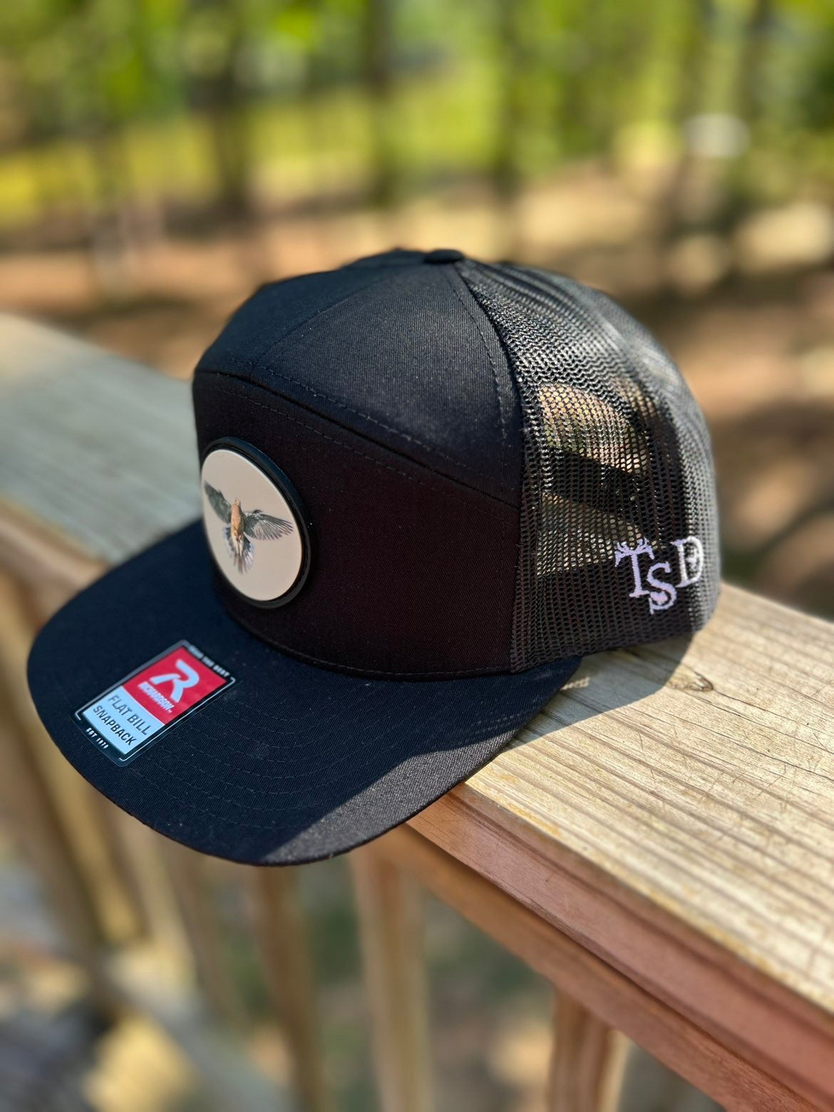TSD 7 Panel Dove Hat in All Black